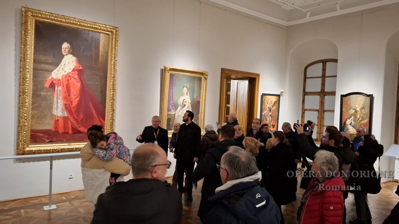 Romania: La visita a Mons. László Böcskei e la festa della Madonna della Divina Provvidenza -  25887