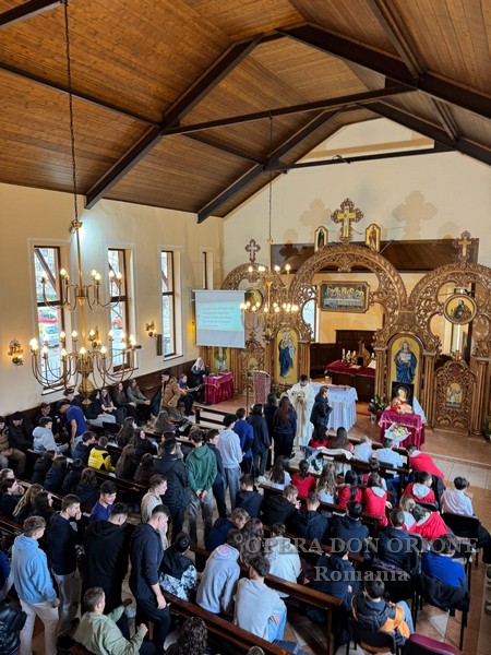 Romania: La visita a Mons. László Böcskei e la festa della Madonna della Divina Provvidenza -  25888