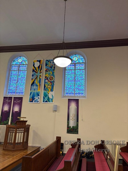 Inghilterra: La benedizione della Parrocchia Saint James in Wigan  -  25909
