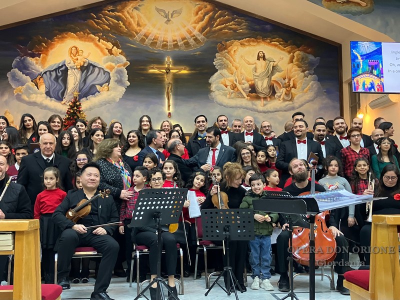 Giordania: A Zarqa la visita del Nunzio Apostolico e il concerto d'Avvento  -  25933