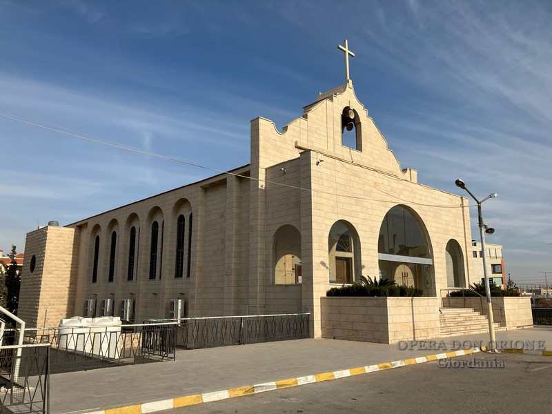 Giordania: A Zarqa la visita del Nunzio Apostolico e il concerto d'Avvento  -  25934