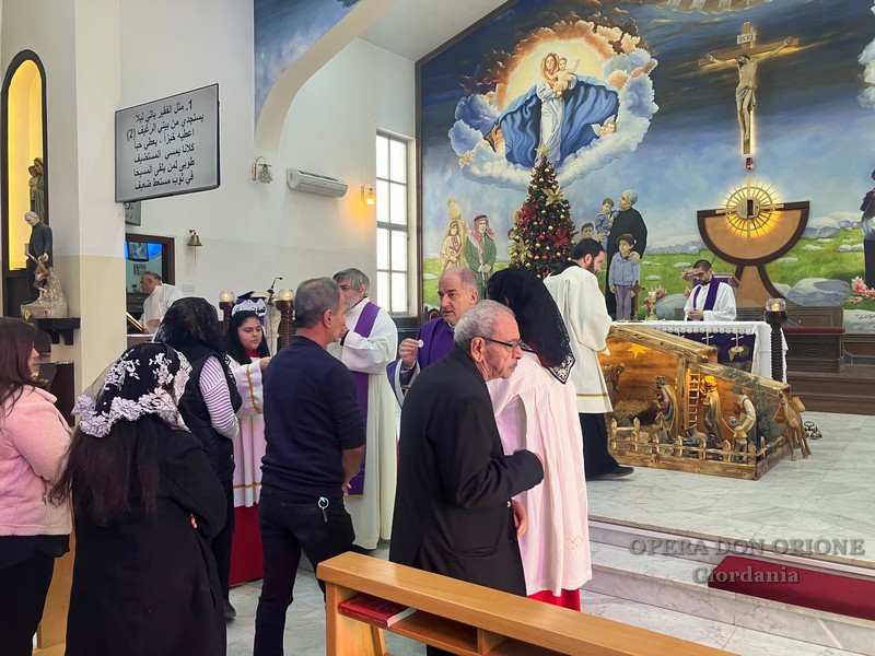 Giordania: A Zarqa la visita del Nunzio Apostolico e il concerto d'Avvento  -  25939