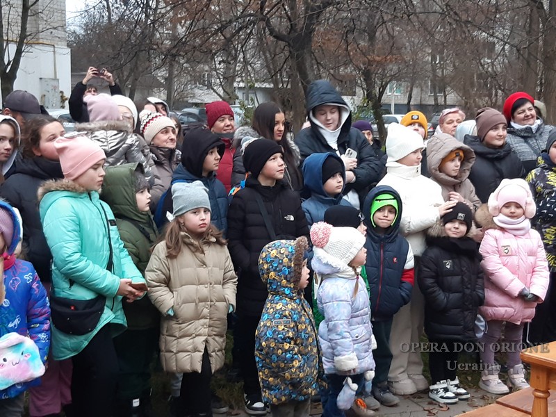 Ucraina: Festa di San Nicola per i bambini della parrocchia orionina di Leopoli -  25958