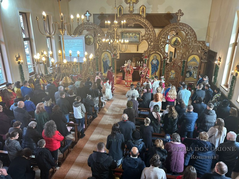 Romania: Il Natale della Famiglia carismatica orionina di Oradea -  26044