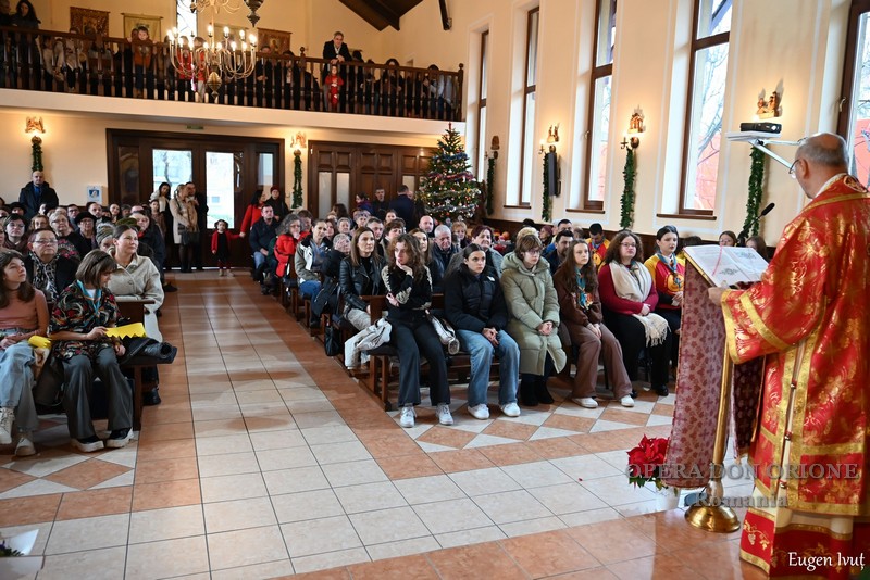 Romania: Il Natale della Famiglia carismatica orionina di Oradea -  26045