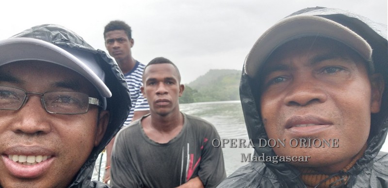 Madagascar: Visita alla cappella San Luigi Orione di Ambarabaha nella regione Sava  -  26064