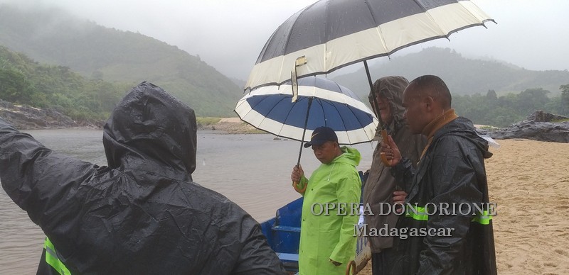 Madagascar: Visita alla cappella San Luigi Orione di Ambarabaha nella regione Sava  -  26077