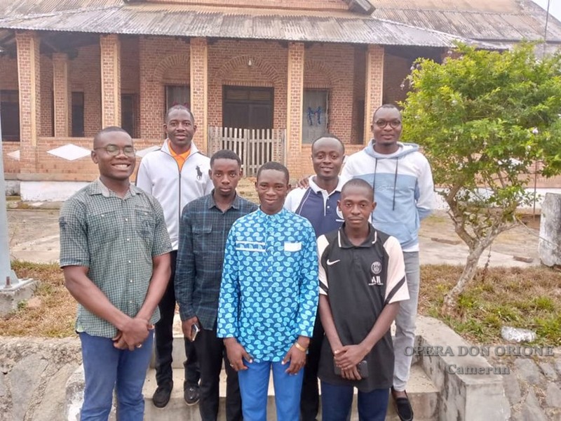 Camerun: A Djoum l'esperienza vocazionale per cinque aspiranti  -  26132