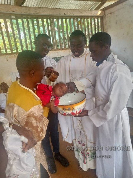 Camerun: A Djoum l'esperienza vocazionale per cinque aspiranti  -  26134