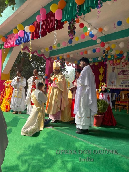 India: L'ordinazione sacerdotale del diacono Navin Kerketta -  26253