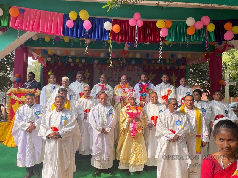 India: L'ordinazione sacerdotale del diacono Navin Kerketta -  26255