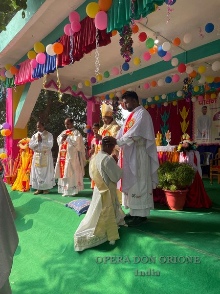 India: L'ordinazione sacerdotale del diacono Navin Kerketta -  26258