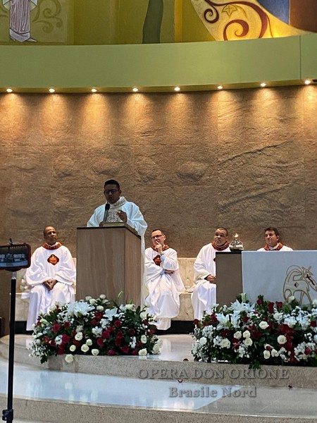Brasile Nord: L'ordinazione sacerdotale del diacono Junior Silva de Alencar -  26292