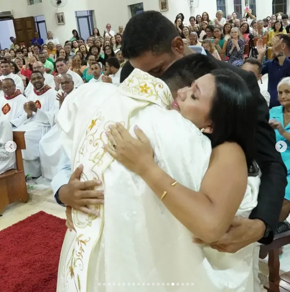 Brasile Nord: L'ordinazione sacerdotale del diacono Junior Silva de Alencar -  26295