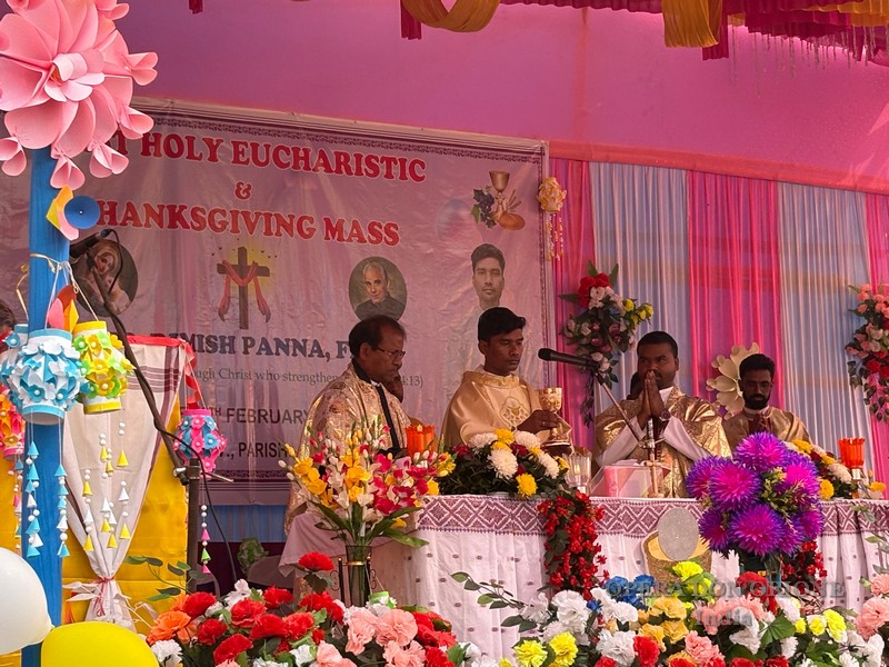 India: L'ordinazione sacerdotale del diacono Rimish Panna -  26382