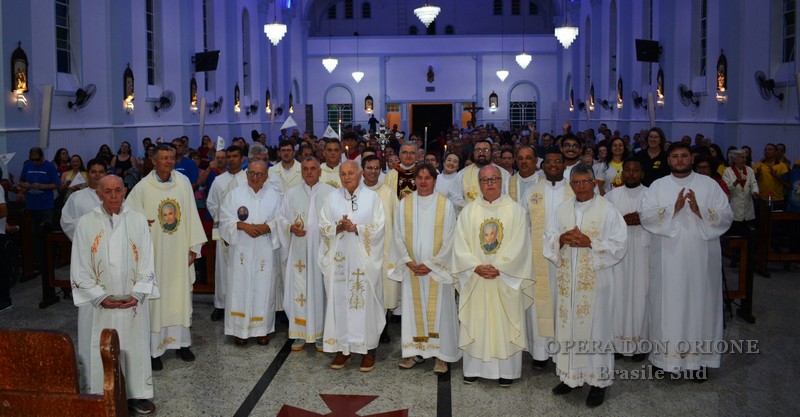 Brasile Sud: Espansione e benedizione, da Curitiba a Joinville, la visita del Direttore Generale -  26421
