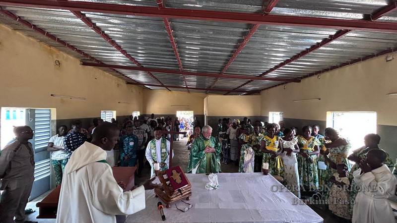 Terminata la Visita Canonica Generale in Burkina Faso -  26470