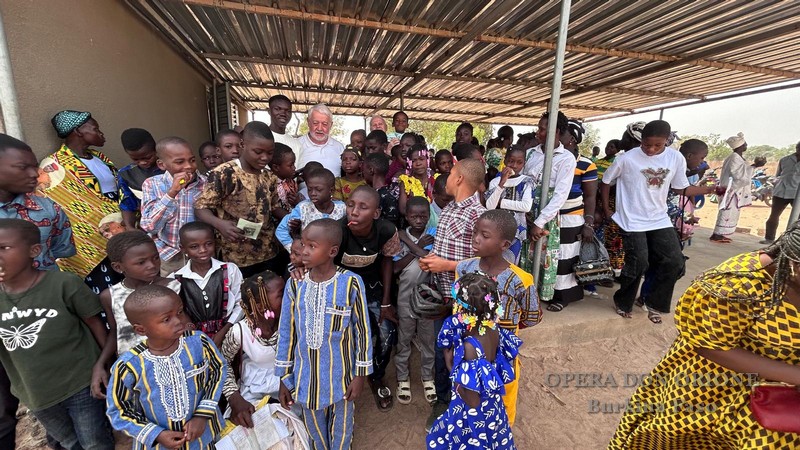 Terminata la Visita Canonica Generale in Burkina Faso -  26473