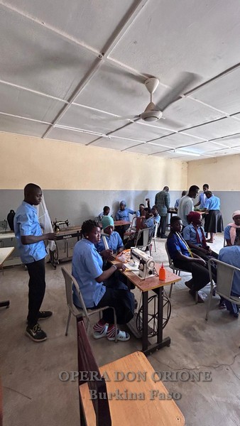 Terminata la Visita Canonica Generale in Burkina Faso -  26477