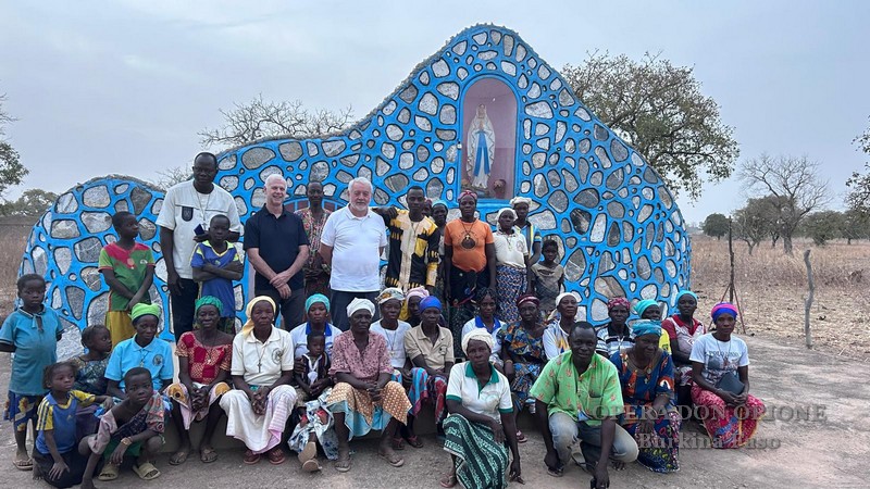 Terminata la Visita Canonica Generale in Burkina Faso -  26486