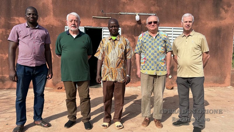 Terminata la Visita Canonica Generale in Burkina Faso -  26495