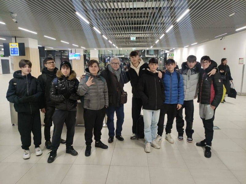 Romania: Giovani delle Scuole Don Orione di Fano in visita a Iaşi  -  26497