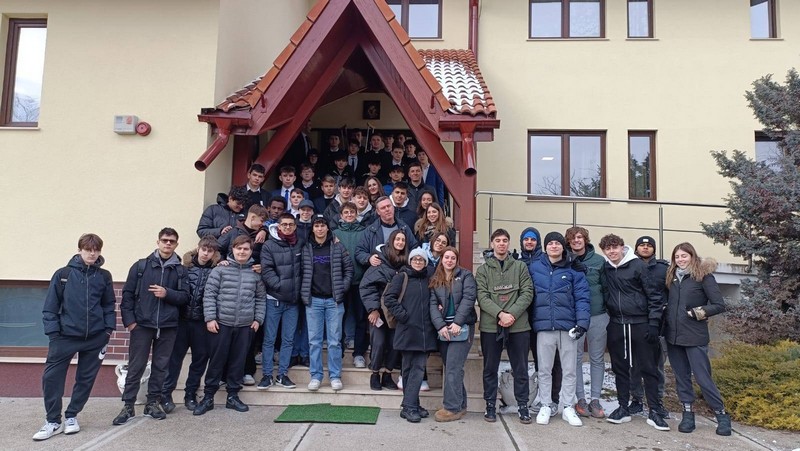 Romania: Giovani delle Scuole Don Orione di Fano in visita a Iaşi  -  26511