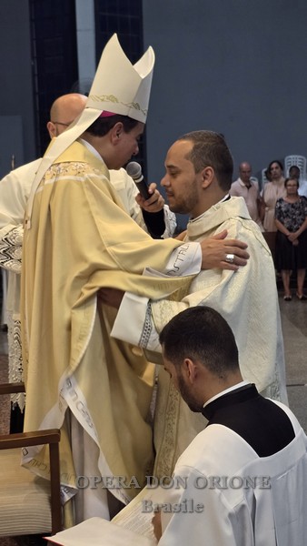 Brasile: A Belo Horizonte la Famiglia orionina celebra l'ordinazione diaconale di due religiosi  -  26662