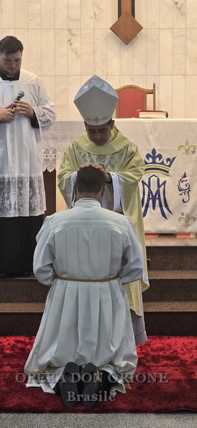 Brasile: A Belo Horizonte la Famiglia orionina celebra l'ordinazione diaconale di due religiosi  -  26664