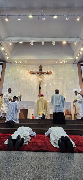 Brasile: A Belo Horizonte la Famiglia orionina celebra l'ordinazione diaconale di due religiosi  -  26666