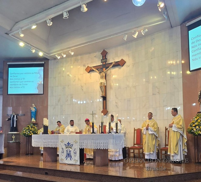 Brasile: A Belo Horizonte la Famiglia orionina celebra l'ordinazione diaconale di due religiosi  -  26668