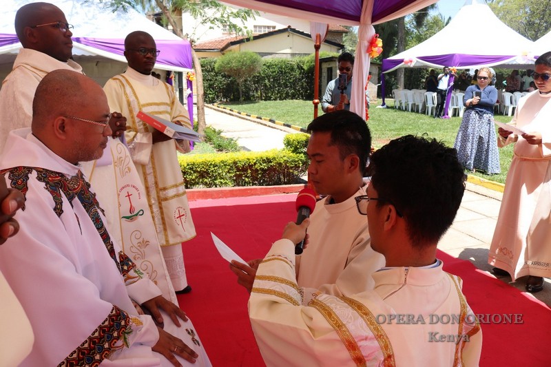 Kenya: La Professione perpetua di quattro chierici orionini -  26687