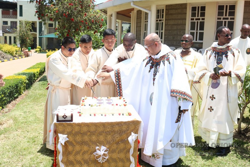 Kenya: La Professione perpetua di quattro chierici orionini -  26688