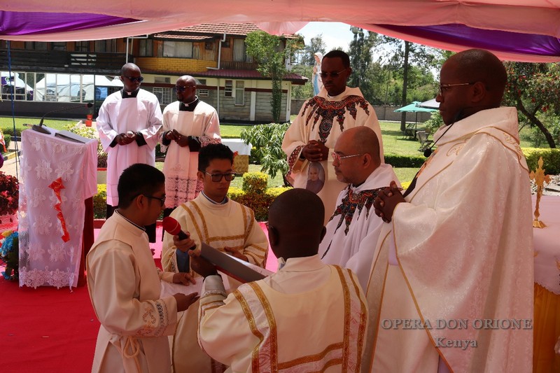 Kenya: La Professione perpetua di quattro chierici orionini -  26690
