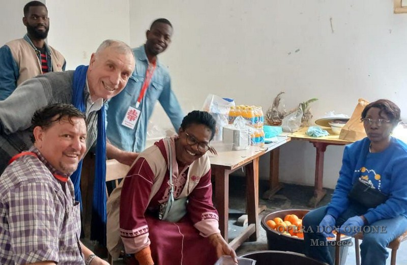Marocco: A Casablanca la parrocchia festeggia con i giovani immigrati la fine del Ramadan -  26841