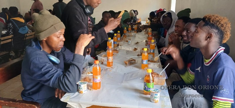 Marocco: A Casablanca la parrocchia festeggia con i giovani immigrati la fine del Ramadan -  26844