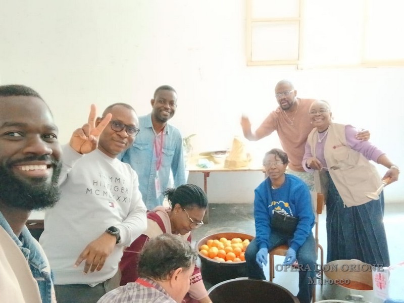 Marocco: A Casablanca la parrocchia festeggia con i giovani immigrati la fine del Ramadan -  26845