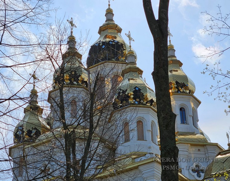 La visita in Ucraina della Madre generale delle PSMC, un segno di vicinanza e speranza -  26900