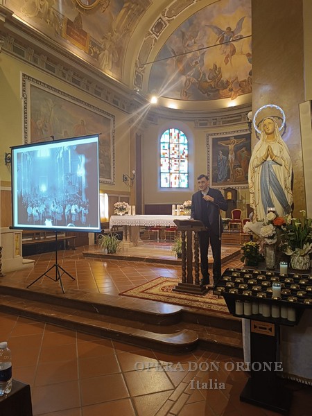 Presentato a Tortona il libro “Pellegrino di speranza. Don Orione, trionfo della vita” -  27073
