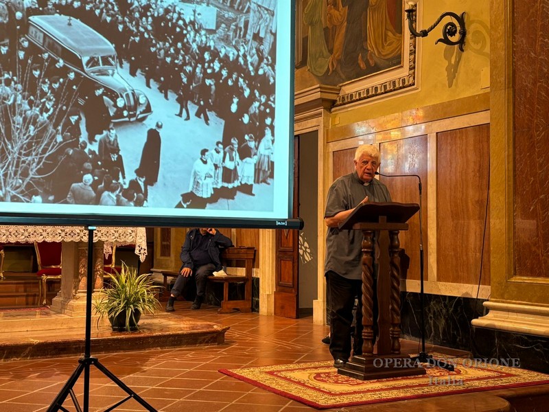 Presentato a Tortona il libro “Pellegrino di speranza. Don Orione, trionfo della vita” -  27074