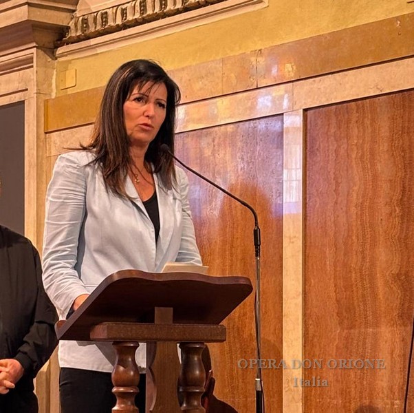 Presentato a Tortona il libro “Pellegrino di speranza. Don Orione, trionfo della vita” -  27082