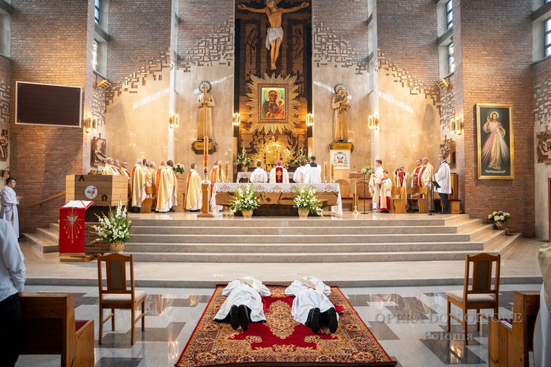 Polonia: l'ordinazione sacerdotale dei diaconi Przemysław PIECHOWSKI e Grzegorz GICALA -  27360