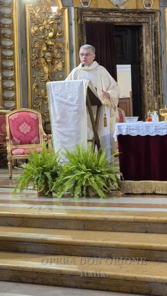 Roma: Oggi la tradizionale Messa della Famiglia Carismatica Orionina all'altare di San Luigi Gonzaga -  27424