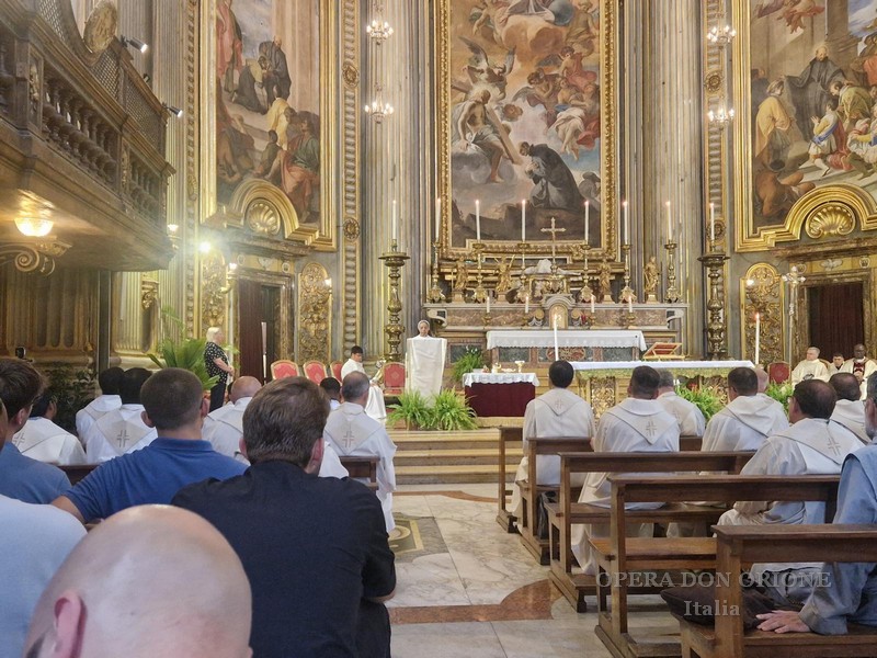Roma: Oggi la tradizionale Messa della Famiglia Carismatica Orionina all'altare di San Luigi Gonzaga -  27429