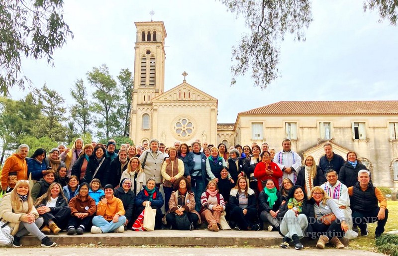 Argentina: Gli Esercizi spirituali della Famiglia Carismatica Orionina  -  27471