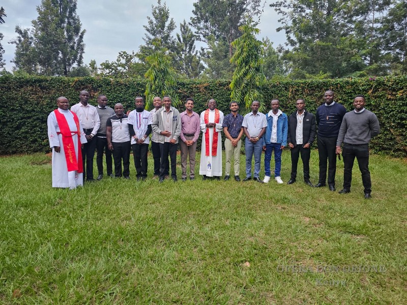 Kenya: Iniziato il noviziato per 10 postulanti -  27531