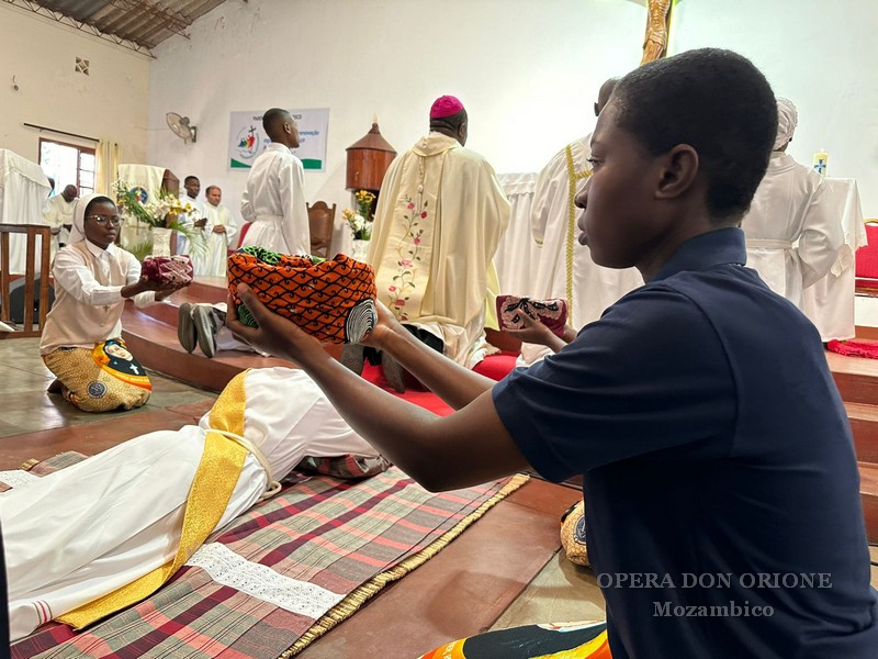Mozambico: A Maputo l'ordinazione sacerdotale del diacono Horácio Manuel Berque Chico -  27553