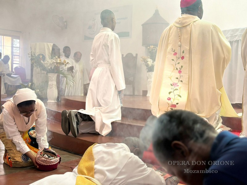 Mozambico: A Maputo l'ordinazione sacerdotale del diacono Horácio Manuel Berque Chico -  27557