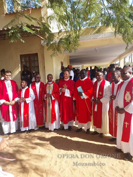 Mozambico: A Maputo l'ordinazione sacerdotale del diacono Horácio Manuel Berque Chico -  27560