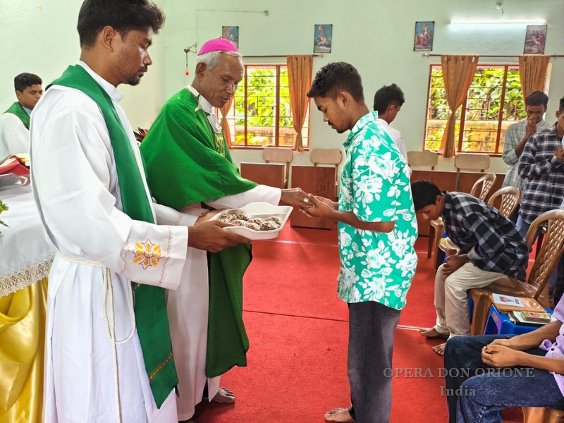 India: Inaugurato il seminario San Luigi Orione Nivas di Jamshedpur -  27593